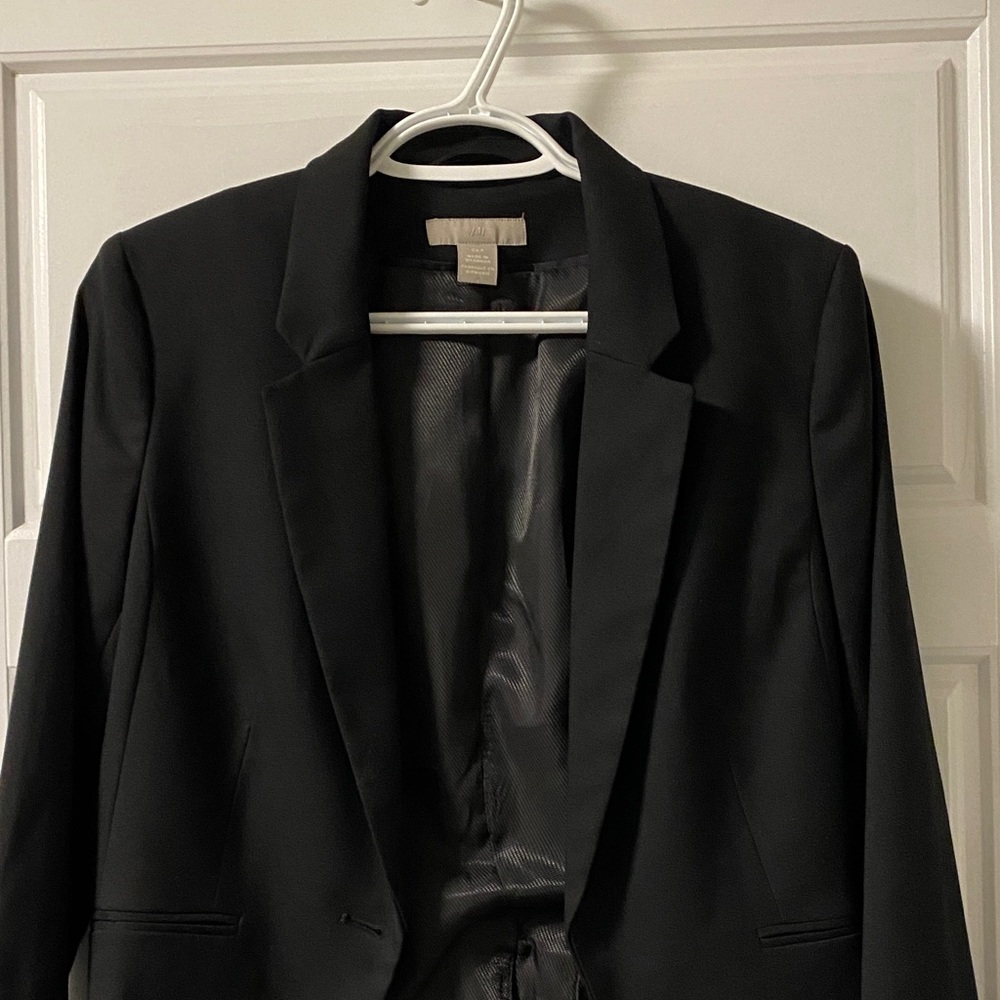 H&M Classic Black Blazer - Picture 1 of 3